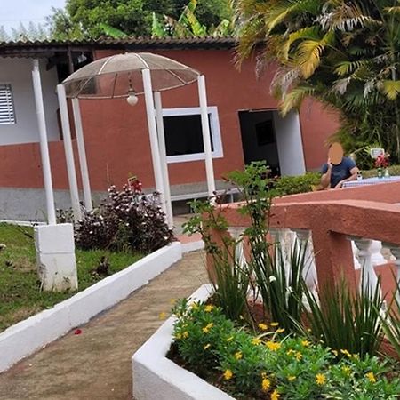 Linda Chacara Com Piscina Churrasqueira E Wi-Fi Mairinque Exteriör bild