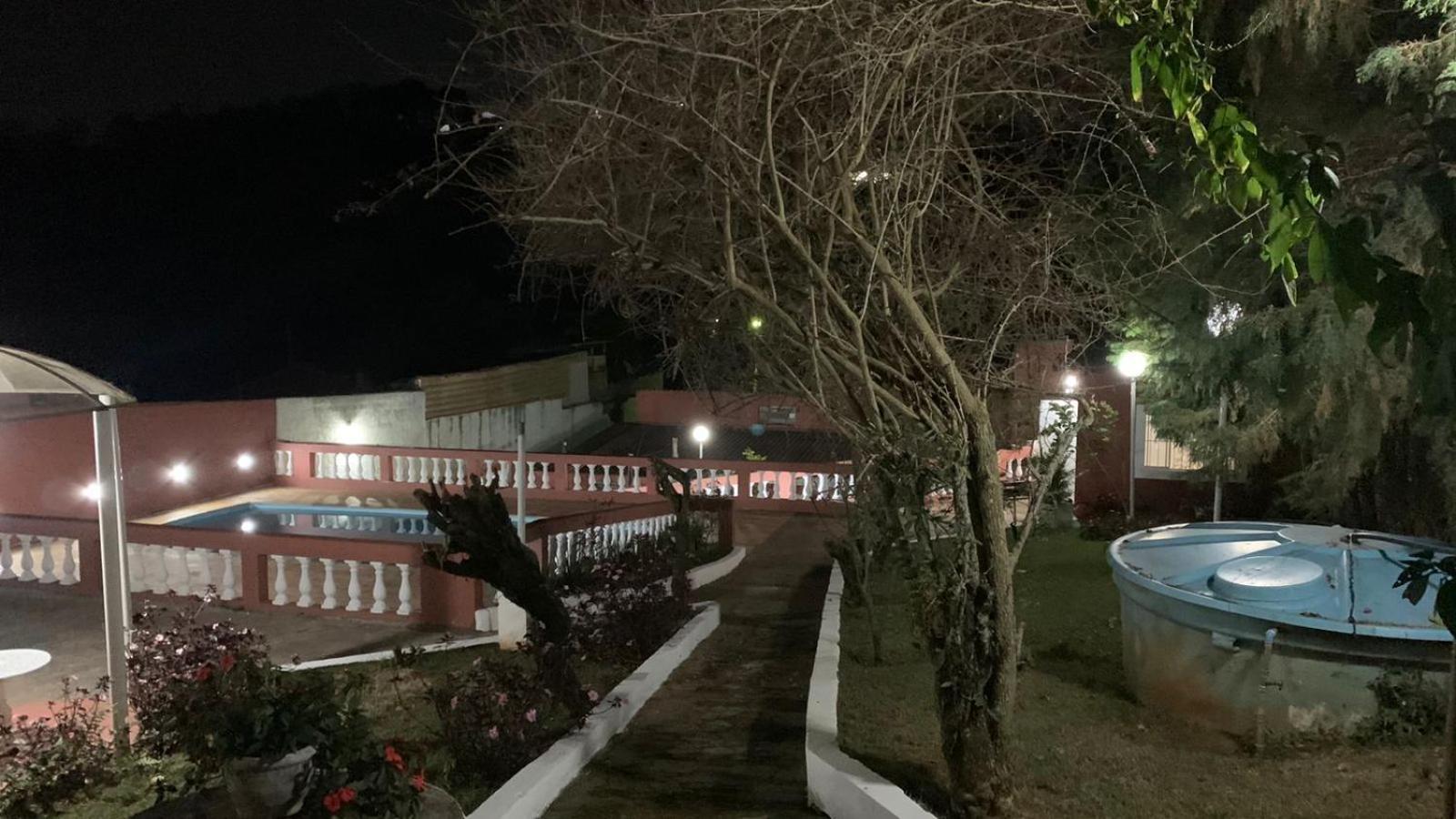 Linda Chacara Com Piscina Churrasqueira E Wi-Fi Mairinque Exteriör bild